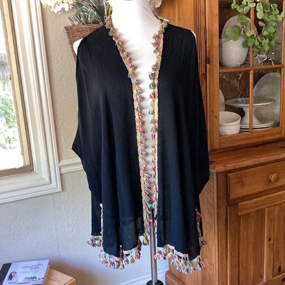 Steve Madden Boho Cold Shoulder Open Front Poncho Cardigan Over-Up OSFM